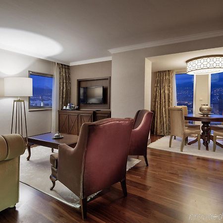 Wyndham Grand Кайсери Экстерьер фото A suite at the Four Seasons Hotel