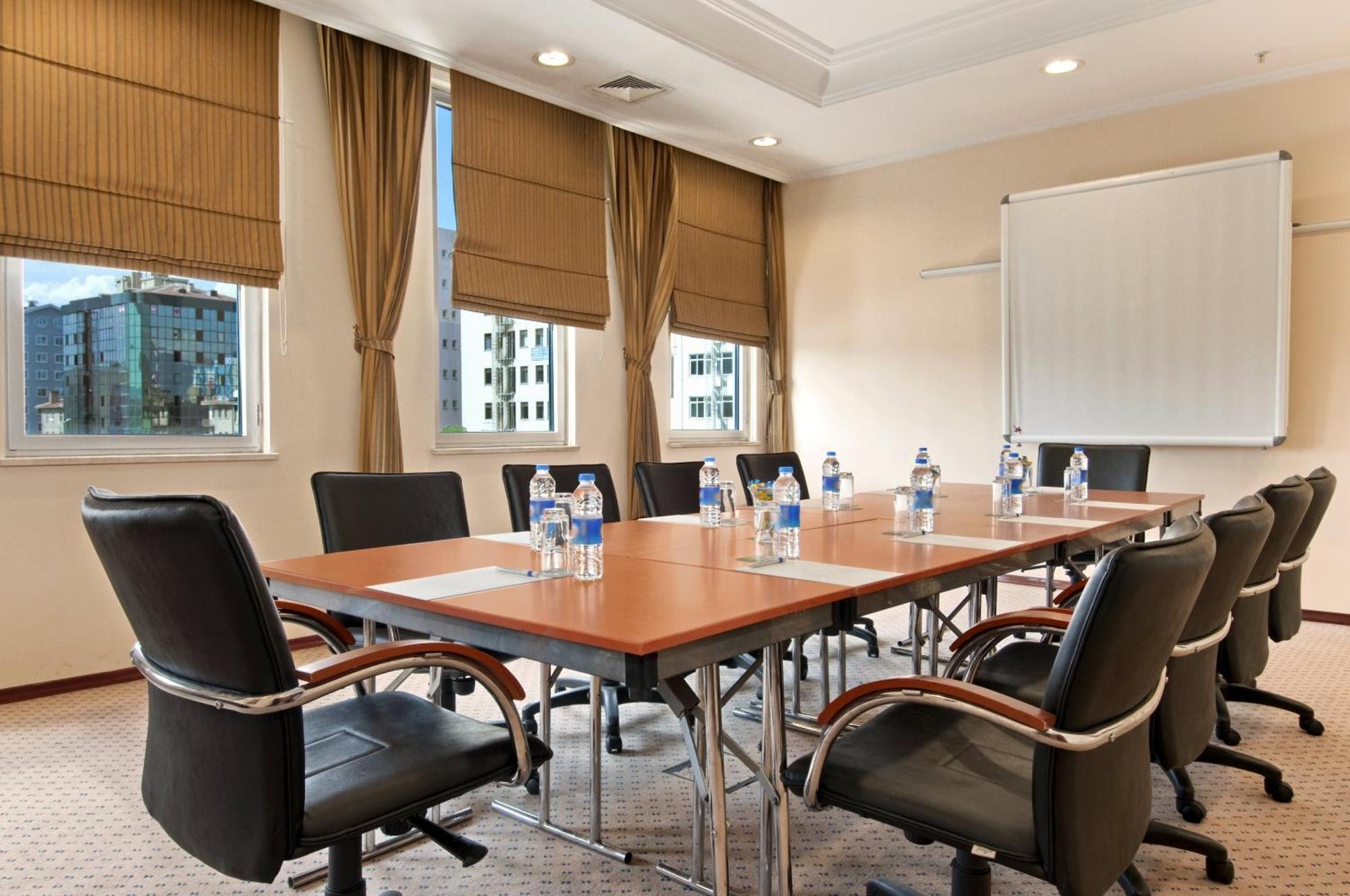 Wyndham Grand Кайсери Бизнес фото Meeting room