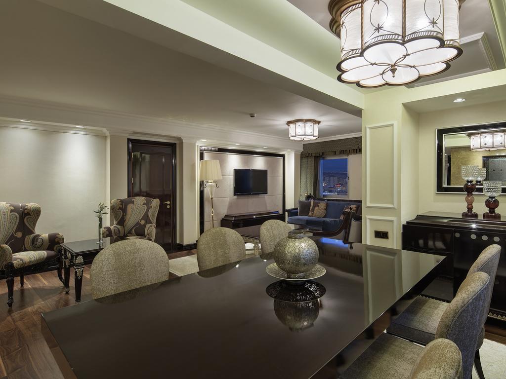 Wyndham Grand Кайсери Экстерьер фото A suite at the Mandarin Oriental, New York